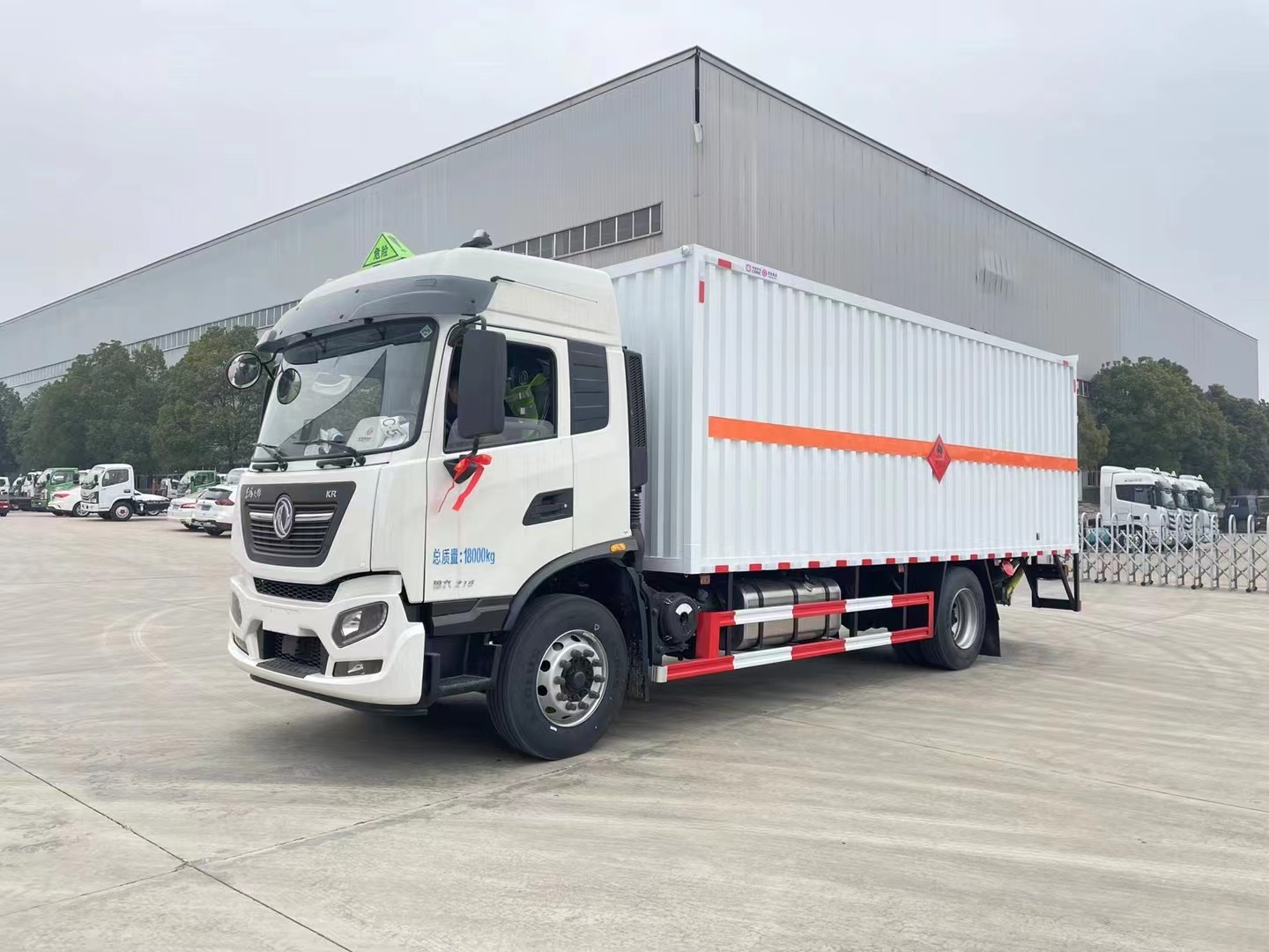 天錦2類氣瓶廂式車價格/6.2米氣體廂式多少錢