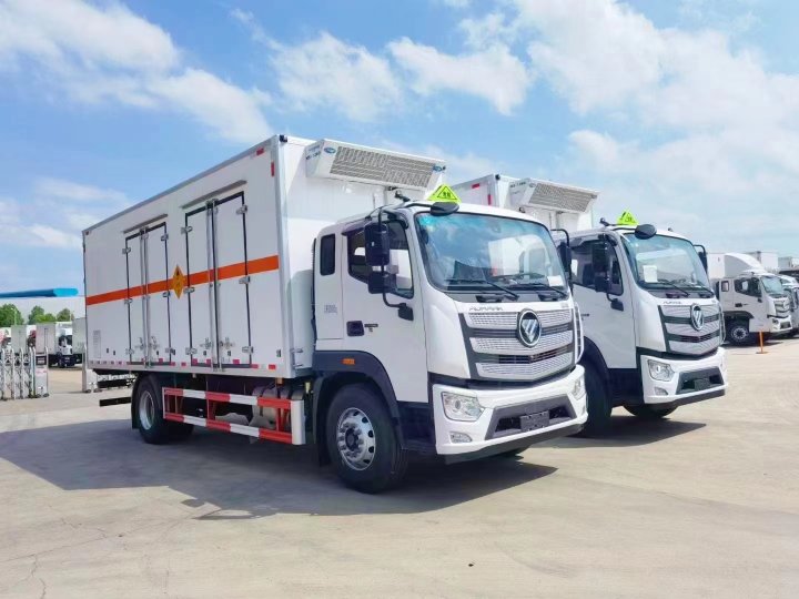 福田歐航氧化性物品廂式運(yùn)輸車