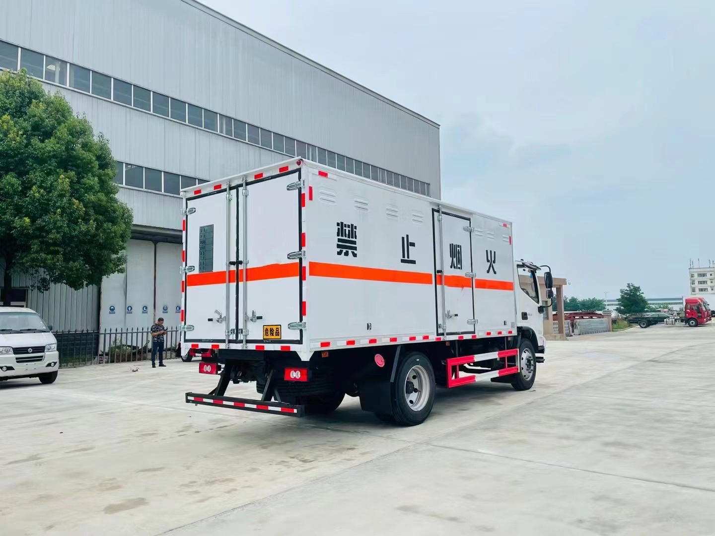 福田歐馬可（5.2米）6.8噸腐蝕性物品廂式車